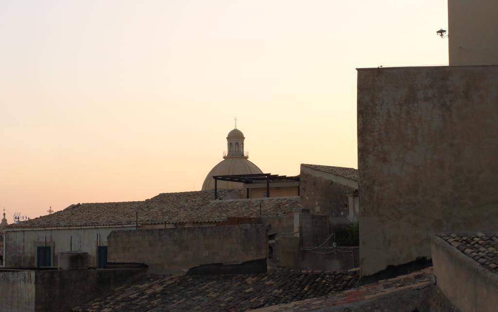 Melodia3 Suites Noto Kültér fotó